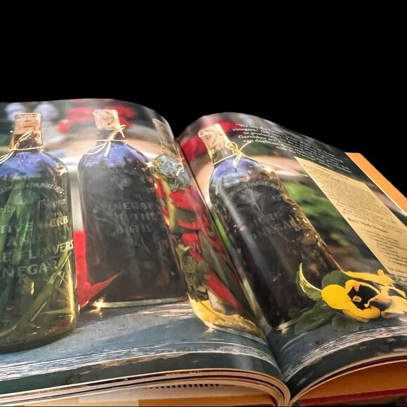 Chrismas with Southern Living 1997 Hardcover Book - Picture 10 of 15